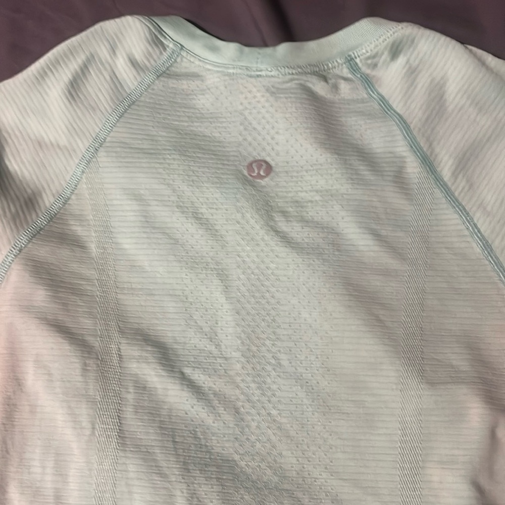 Lululemon shirt